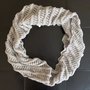Gray infinity scarf NWT